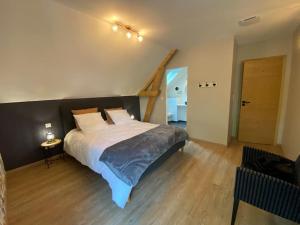 Villas Gite avec jacuzzi privatif : photos des chambres