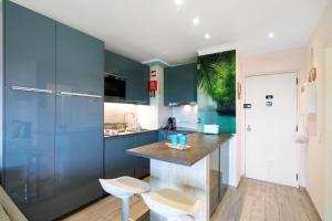 Olilou - Seaview Studio