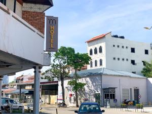 Mana Mana Hotel • Melaka •