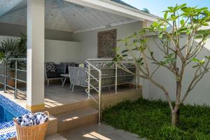 Luxury 4BR Pool Villa with Private Beach Access, Gated Estate, Concierge