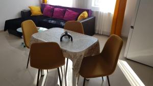 COSY 2 BEDROOM APARTMENT IN NEW TOWN