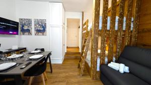 Hostdomus - Royal Oak