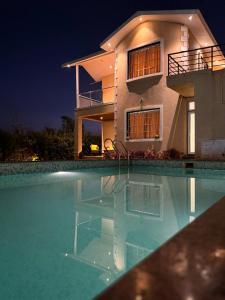 Riyansh Villa 5 bhk with Swimming Pool