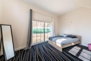 Maisons d'hotes Gite Exceptionnel proche Disney Paris 15 P : photos des chambres