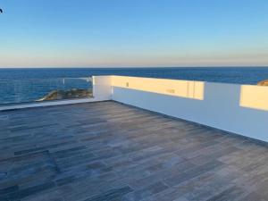 Penthouse i sjøkanten på Dejablue