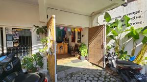 Oke Baik Hostel