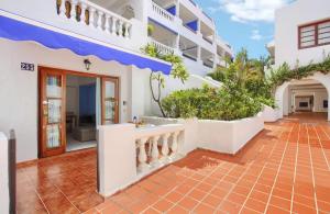 Apartment In Los Cristianos with pool in Port Royal