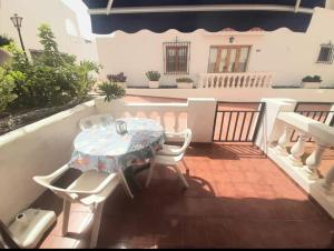 Apartment In Los Cristianos with pool in Port Royal