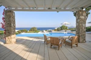 VILLA EKAVI FILIZI - Seaside Residence just outside of Naousa