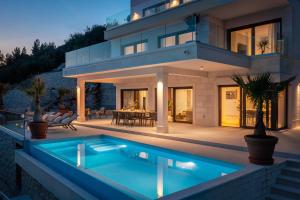 Luxury Villa Maris