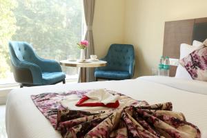 Hotel Luxe Opera NH8 - 7km from IGI Airport Delhi