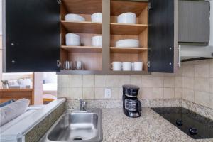 Blueground Gateway gym pool near soccer ATX-239