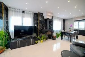 AuraLux - نيا ميشانيونا