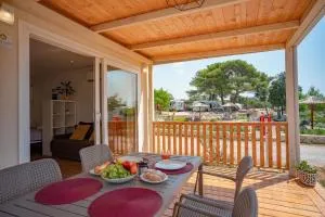 Studio Premium Mobilheim auf dem Campingplatz Ugljan Resort - Drage