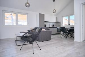 AquaVue Suite by Litto