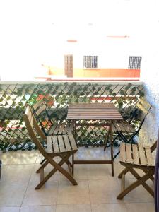 Intimate & stylish beach apartment with balcony