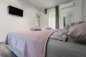 Medencepart Apartman