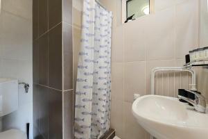 Medencepart Apartman