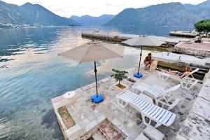 3 star apartamento Apartments Alavia Kotor Montenegro