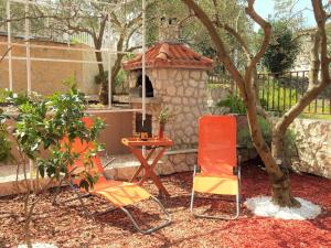 Ferienwohnung mit viel Komfort und Terrasse unmittelbar am Strand