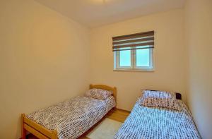 Ferienwohnung für 8 Personen ca 90 qm in Duće-Rogač, Dalmatien Mitteldalmatien