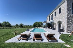 Ferienhaus mit Privatpool für 8 Personen ca 400 qm in Radetici, Istrien Binnenland von Istrien 