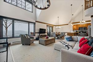 Algonquin by Rendez-Vous Mont-Tremblant