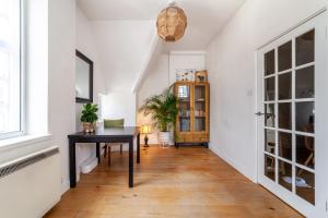 Exceptional Top Floor 1BR apt in Fitzrovia