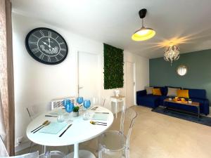 Les Entrepreneurs - Appartements neufs et spacieux, proche RER C et Aeroport Orly : photos des chambres