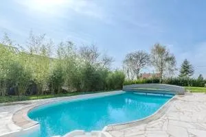 Blue Villa near Disneyland Paris - 伊斯勒勒维莱努瓦