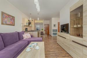 Spacious Apartment with Balcony in Świnoujście Center by Renters