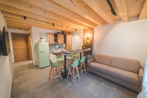 BATTISTI HOSPITALITY - motocicletta