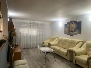 Mary Holiday House - Limanu