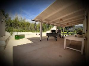 Chiara's Country (IUN R7916) img1