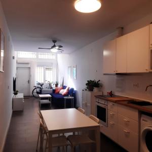 LA CARAMBA Amplio apartamento en la playa