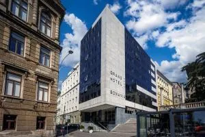 Grand Hotel Bonavia - 奥斯尼卡