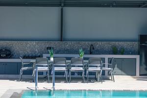 Del Sur Luxury Villa, Heated Pool & Utter Privacy, By ThinkVilla