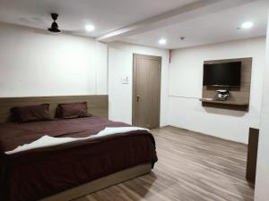 HOTEL NEW RATNAKAR