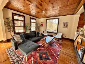 Cozy Historic home in Brattleboro