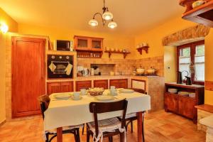 Villa Edera by Istrialux