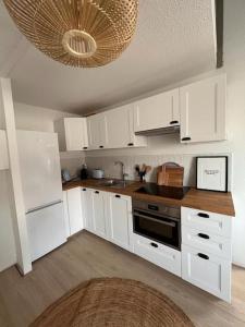 LAppart 502, appartement familial et sa vue mer.