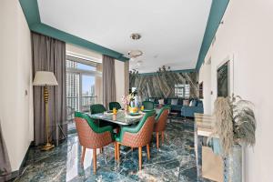 FIRST CLASS 2BR Stunning Fountain View