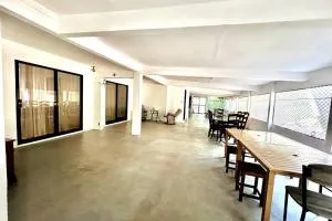 8 Bedroom Subic Bay/300MBPS/Big Screened Lanai - Kababae