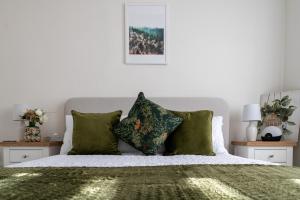 Bright and Spacious 2-Bed Apartment