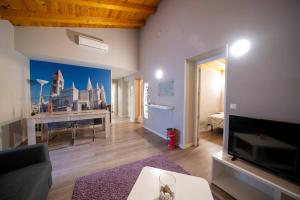 Superior Apartment room in Leopoldo Cano Center