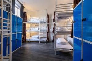 Bed in 9-Bed Mixed Dormitory Room room in Venture Hostel
