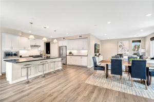 King Size, Patio, Xbox, Great Park