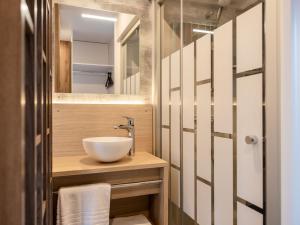 Chalet in Friesland near Alde Feanen Park