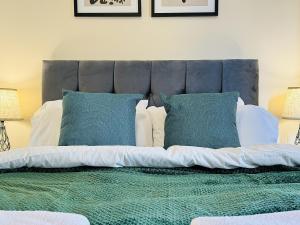 Falcon - 2 Bedroom Ground floor flat in Central London