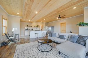 Pisgah Forest Retreat with Fire Pit, Grill and Views!